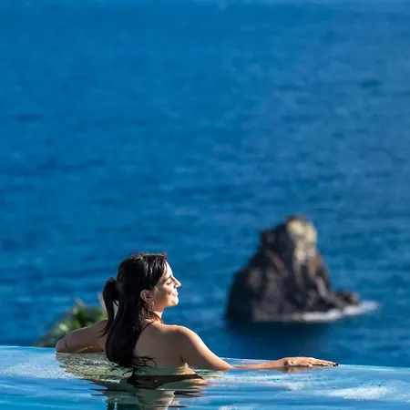 Luxury In - Savoy Monumentalis Ii Funchal (Madeira)
