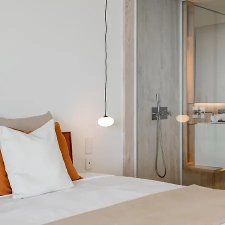 Luxury In - Savoy Monumentalis Ii