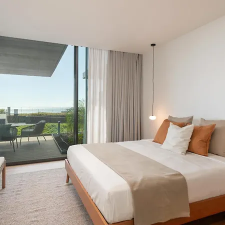 Luxury In - Savoy Monumentalis Ii *