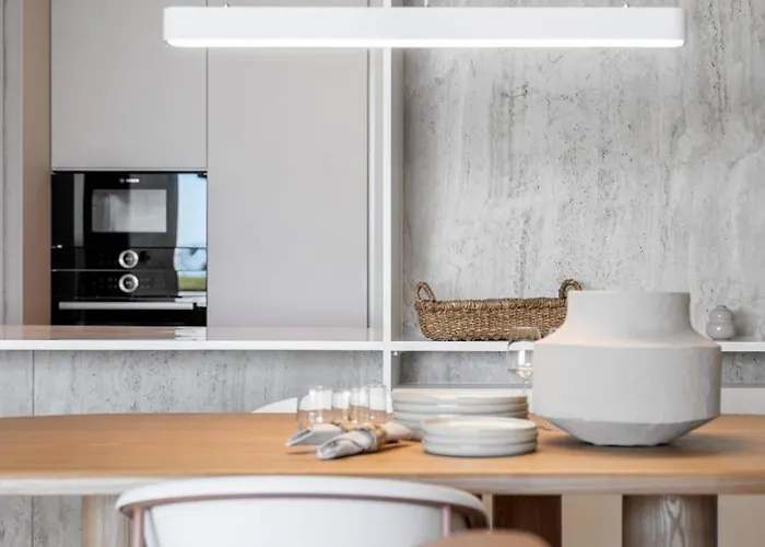 Luxury In - Savoy Monumentalis Ii * 丰沙尔