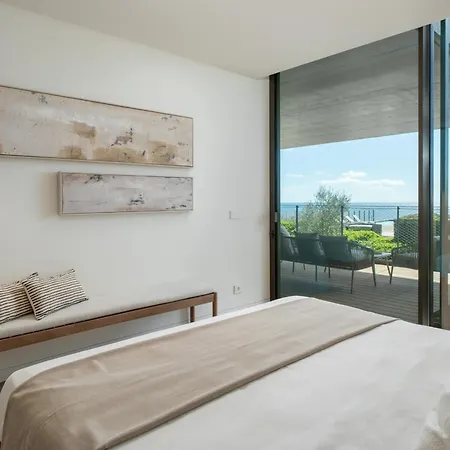 Apartment Savoy Monumentalis Ii By An Island