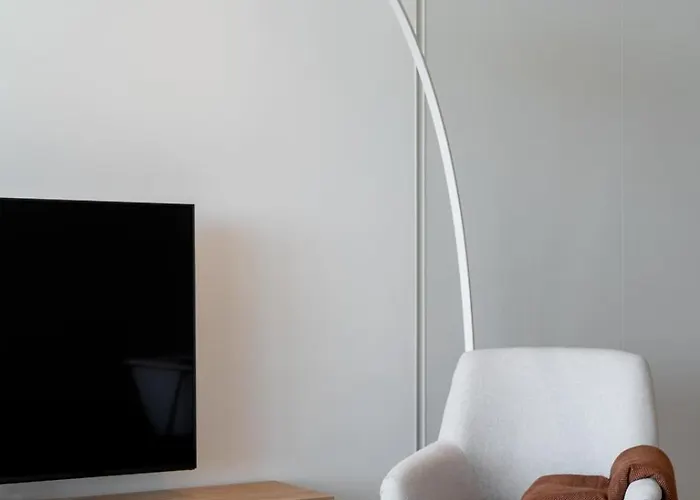 Luxury In - Savoy Monumentalis Ii *